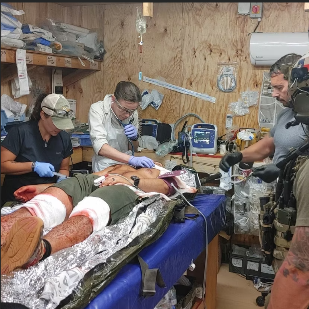 Tactical medicine field surgical station