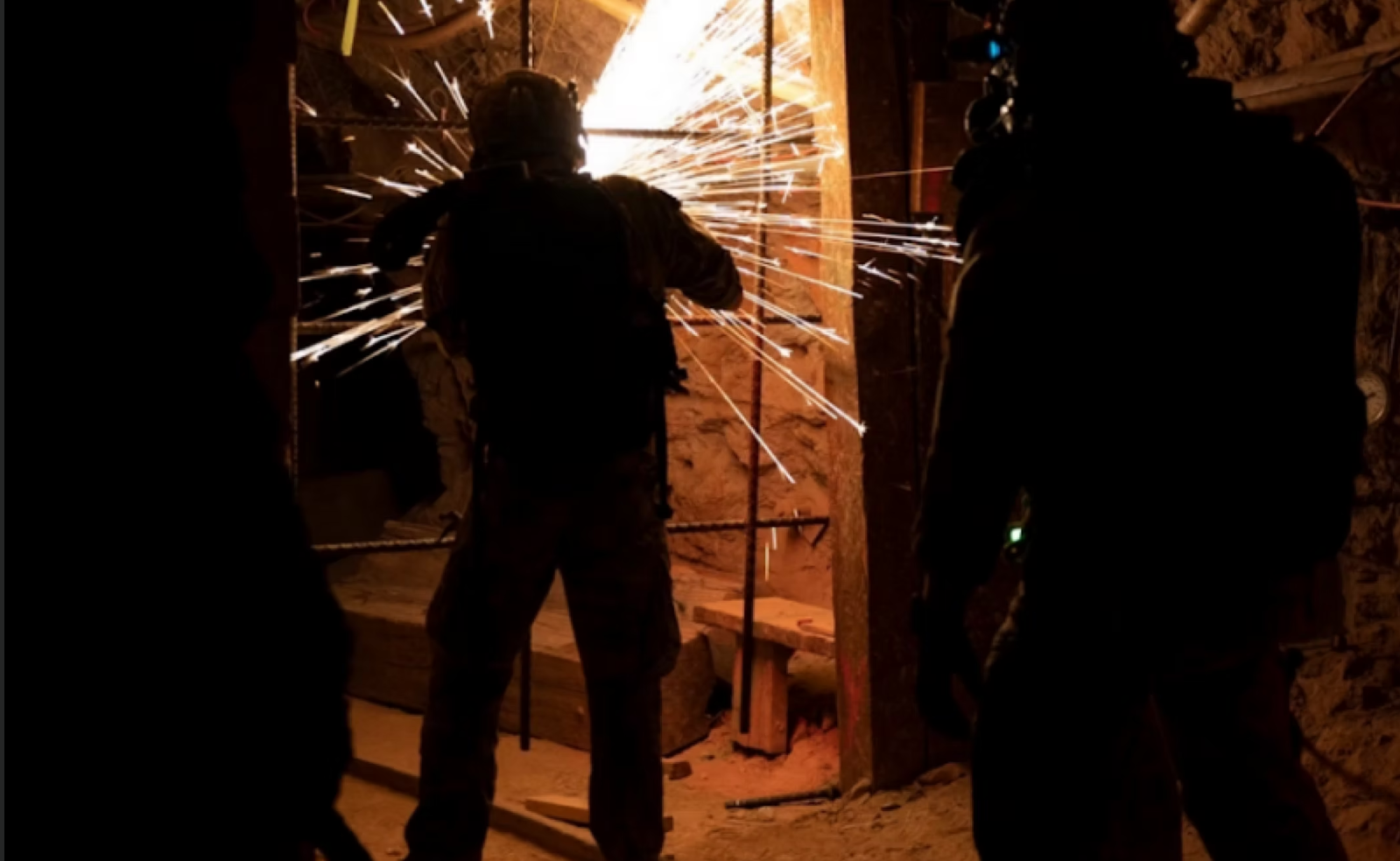 Tactical night breach operation